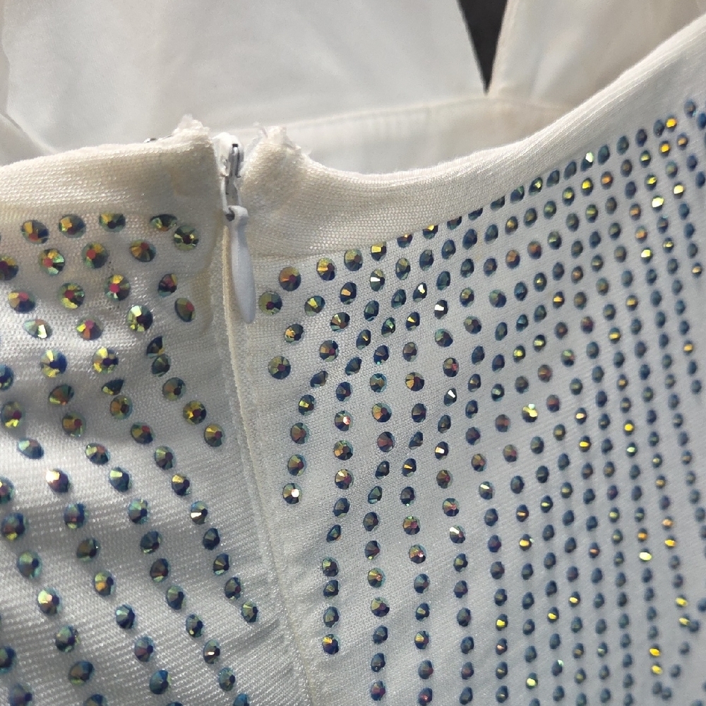 Banjul White Bodycon Fit With Rhinestone Pattern. XS - Picture 9 of 15